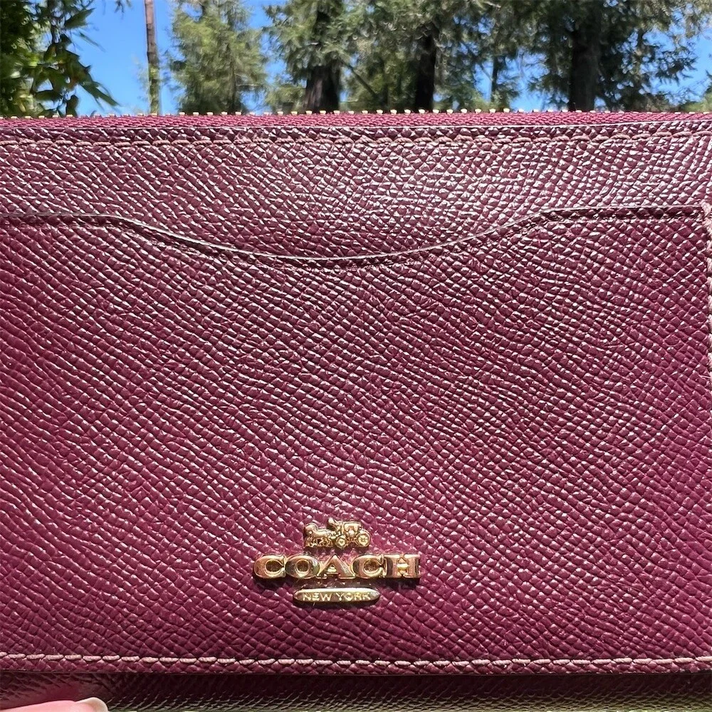 COACH Long Zip-Around Purple Crossgrain Leather Wallet Gold Hardware AUTHENTIC